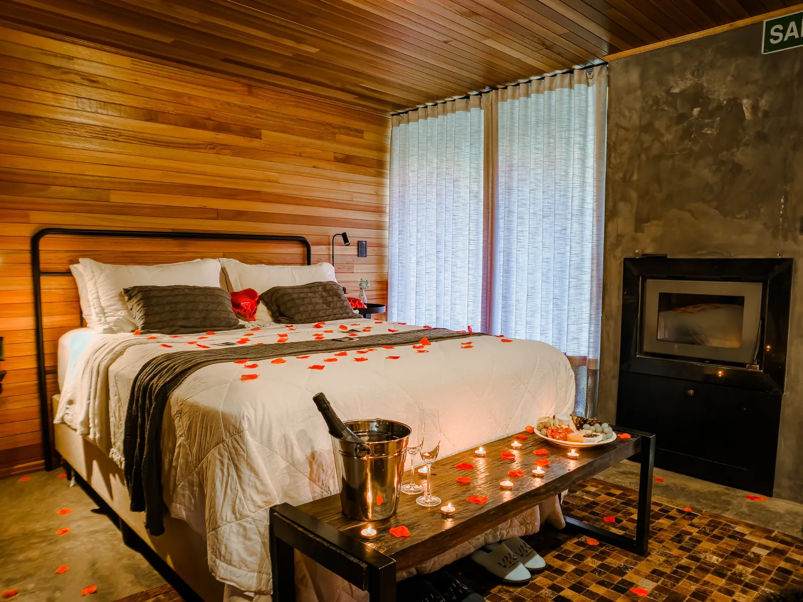 Chalé de luxo da Vila Vicença com hidromassagem, ideal para casais em Praia Grande SC